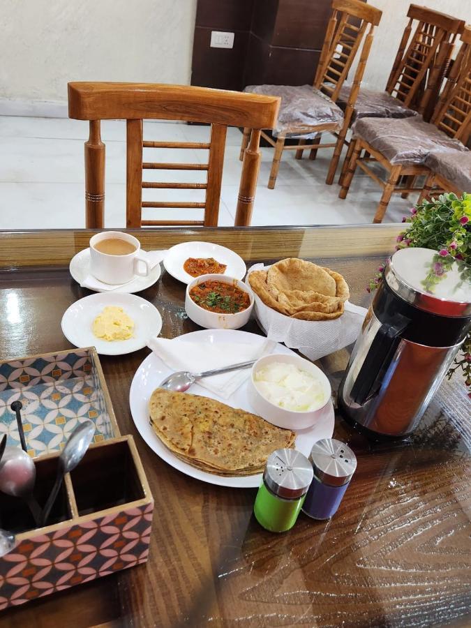 Hotel Ambe Inn By Ambience Delhi Igi Airport Нью-Делі Екстер'єр фото